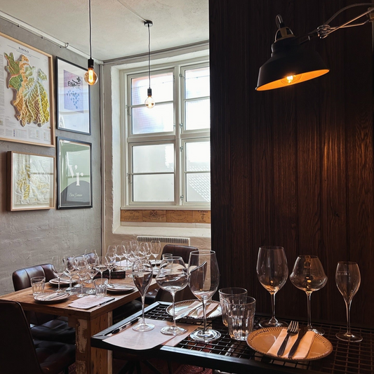 Selskabslokale i vinbar? Ja tak! Sådan holder du den perfekte aften i København