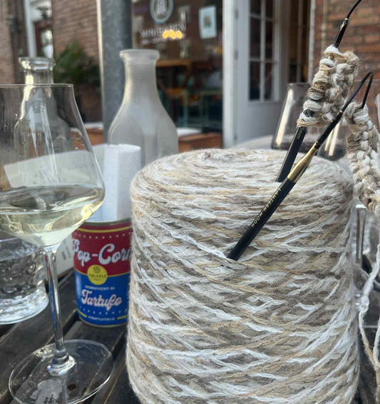 strikkeklubben i minibaren, sydhavnens vinbar